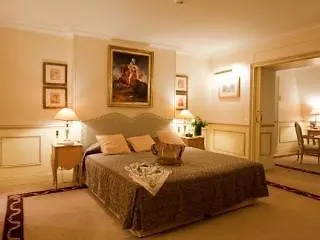 Hotell Du Petit Louvre *