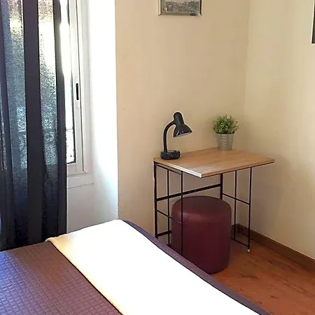 Du Petit Louvre Hotel