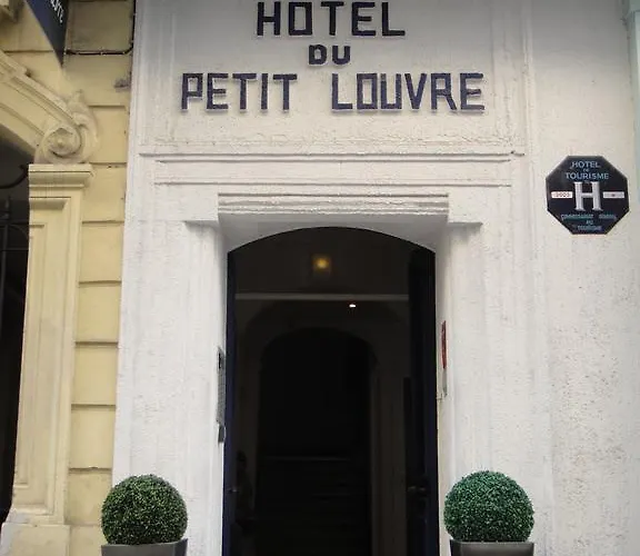 Du Petit Louvre فندق *