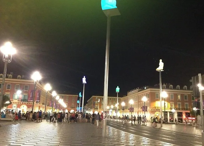 Отель Du Petit Louvre *