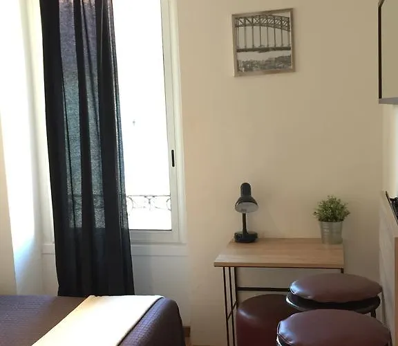 Du Petit Louvre *