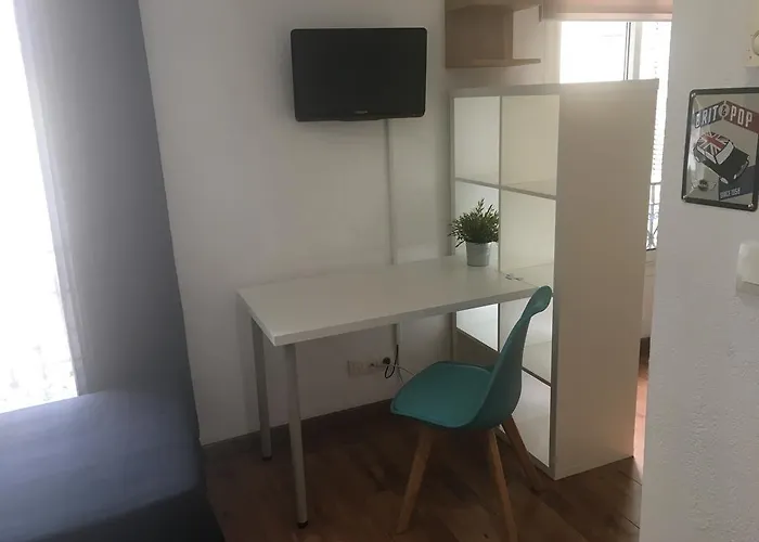 Отель Du Petit Louvre Ницца