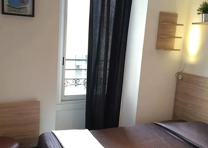 Du Petit Louvre * Ницца