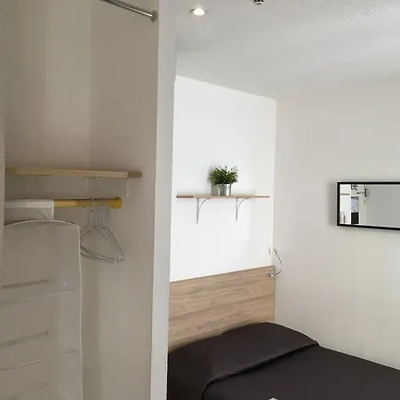 Du Petit Louvre Hotel Nicea