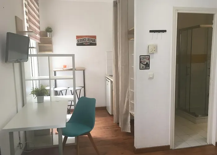 Du Petit Louvre * Nice